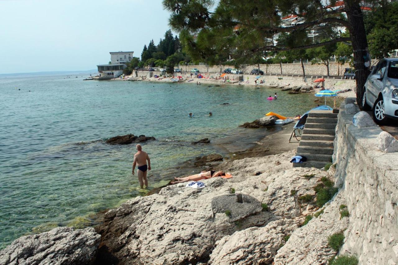 Apartments By The Sea Selce, Crikvenica - 4802 المظهر الخارجي الصورة